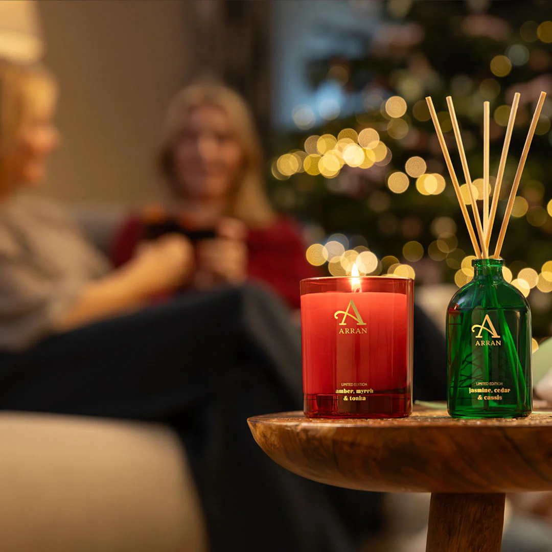 Jasmine Cedar & Cassis 100ml Reed Diffuser - Image 5