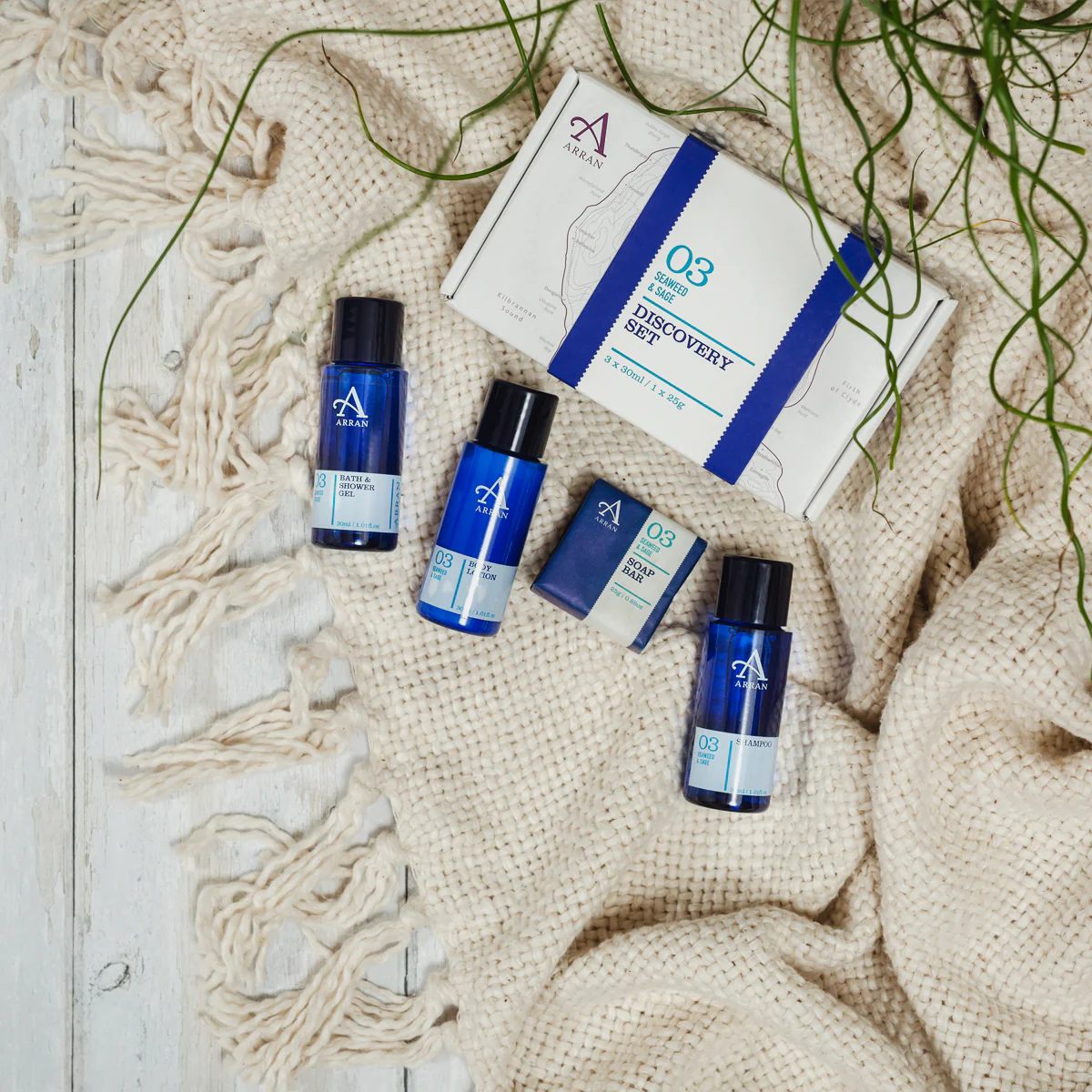 Apothecary Seaweed and Sage Discovery Gift Set - Image 3