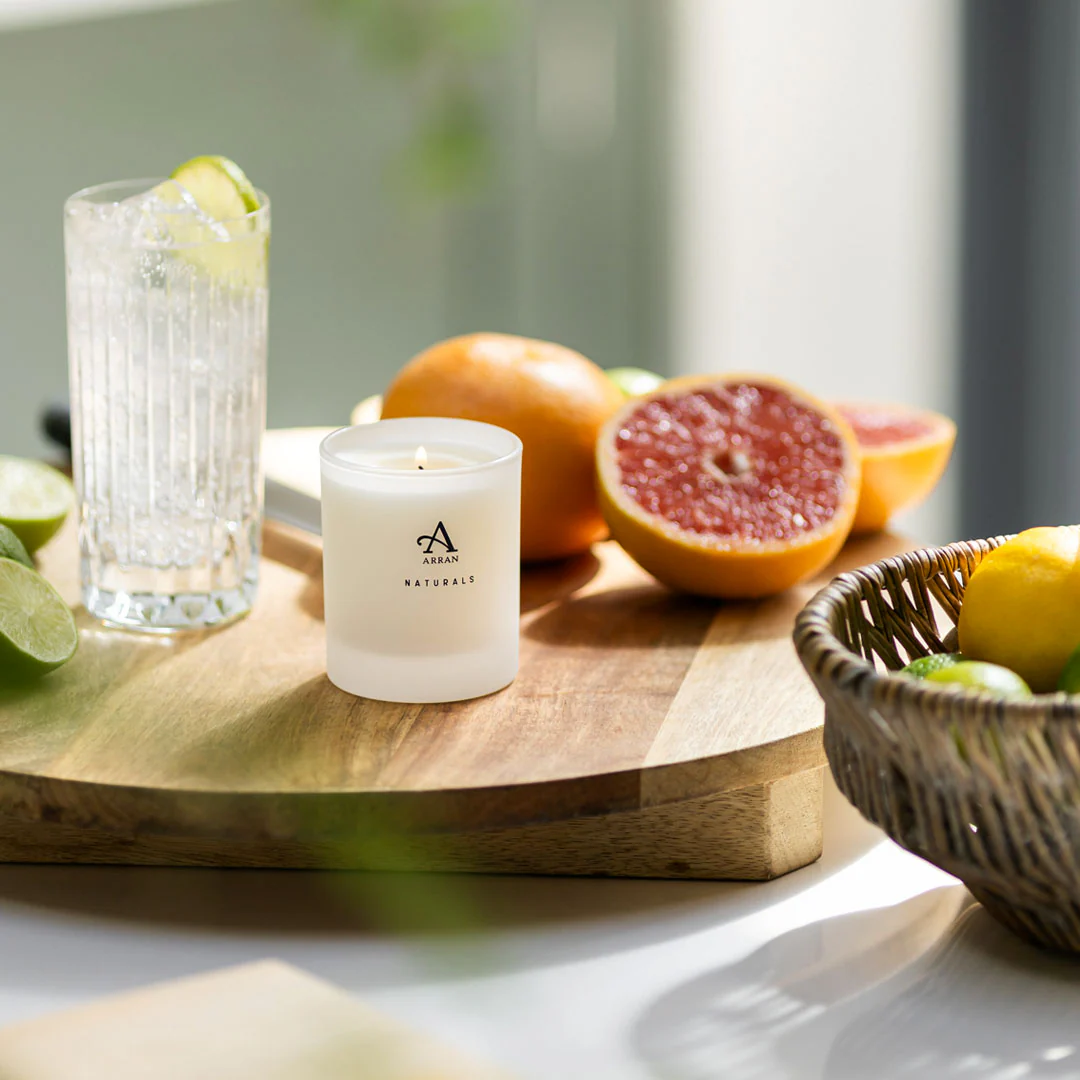 Uplift Bergamot & Grapefruit 20cl Candle - Image 2